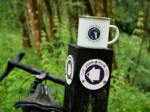 Time to plan a summer day out on the trail - and bag a John Muir Way prize in our treasure hunt 😄🤸‍♀️💰 We've stashed 100s of prizes at locations along the route, including bottles, badges & caps. Details on how to take part at: johnmuirway.org/treasure #JohnMuirWay #JMWTreasure