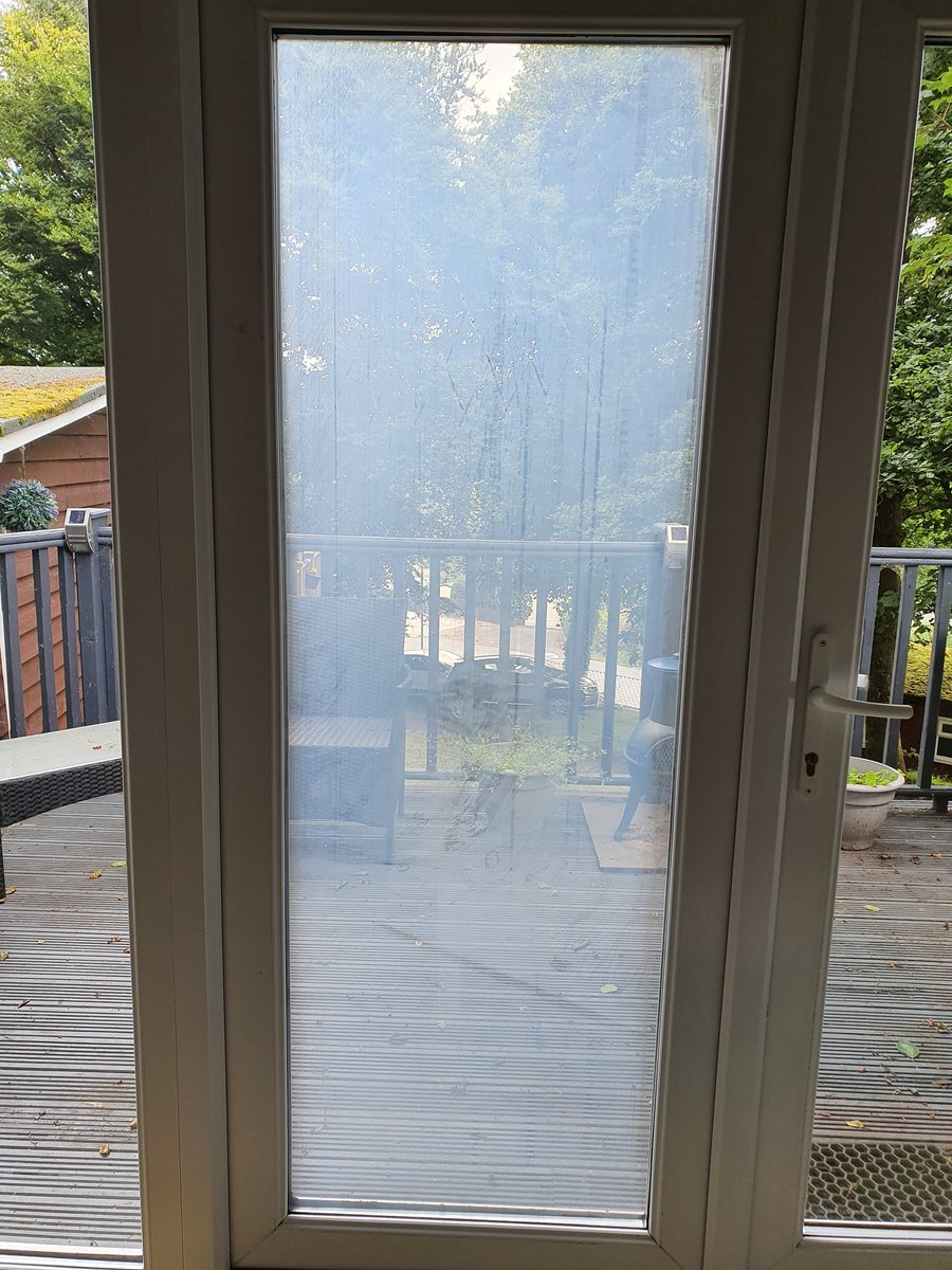 AltraGlass's tweet photo. Before & After pictures. Replacing Misted Up Double Glazing. What a transformation.🤩🤩 #mistedglass #cloudywindows #mistyglass #NorthWales https://t.co/Wbcnyknp7n