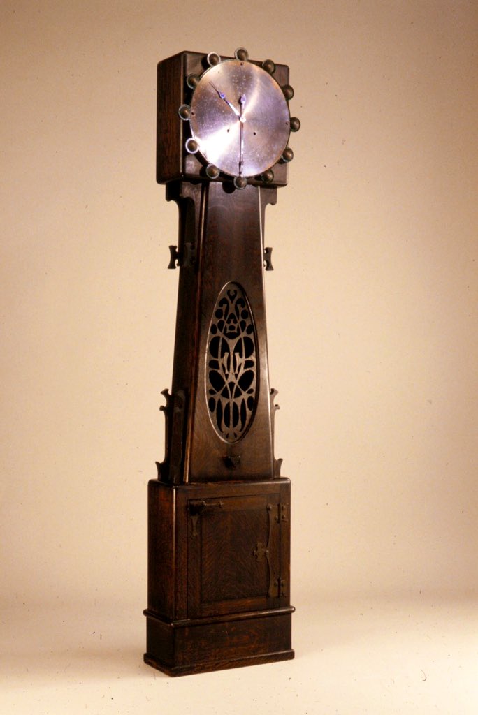 DeCromarty's tweet photo. El American #ArtsAndCrafts, ligado al movimiento británico, llegó gracias a las giras que realizó el arquitecto-diseñador Charles Robert #Ashbee (al cual conocimos hace unos días), Charles #Francis y Annesley #Voysey, los artículos en prensa y las conferencias.
Sigue👇🏽 https://t.co/flHE2FQWHV