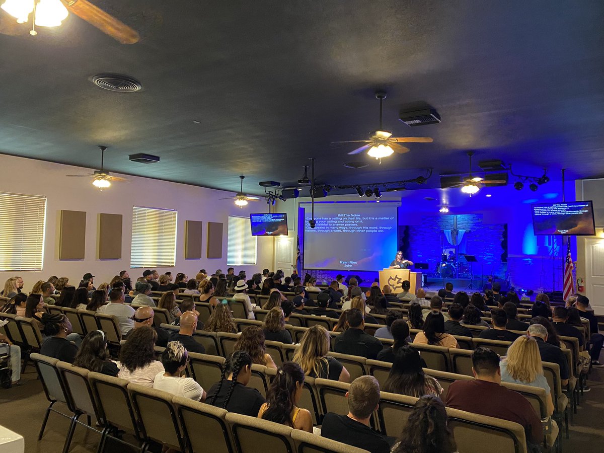 ryanries_'s tweet photo. We had a full house last night at @livingwayfontana Thank you @pastorzamorad for having me out. It was nice meeting everyone there!
#TheWhosoevers #KillTheNoiseBook
#OurMissionIsTheGreatCommission https://t.co/0vNB9MJx33