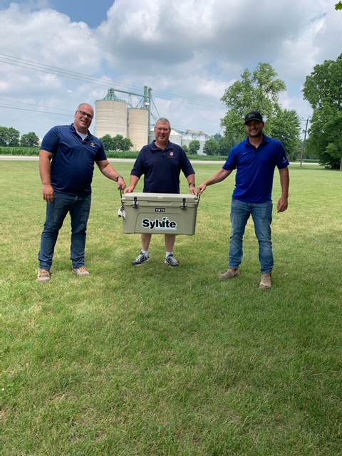 Congratulations to our Virtual Grower Meeting WINNER <a href="/KBFarmer2/">Jay Cunningham</a> - Looks like you will be keeping cool this summer with your NEW SYLVITE YETI COOLER!  #yeti #ontag #sylvite <a href="/StennettBryan/">Bryan Stennett</a>