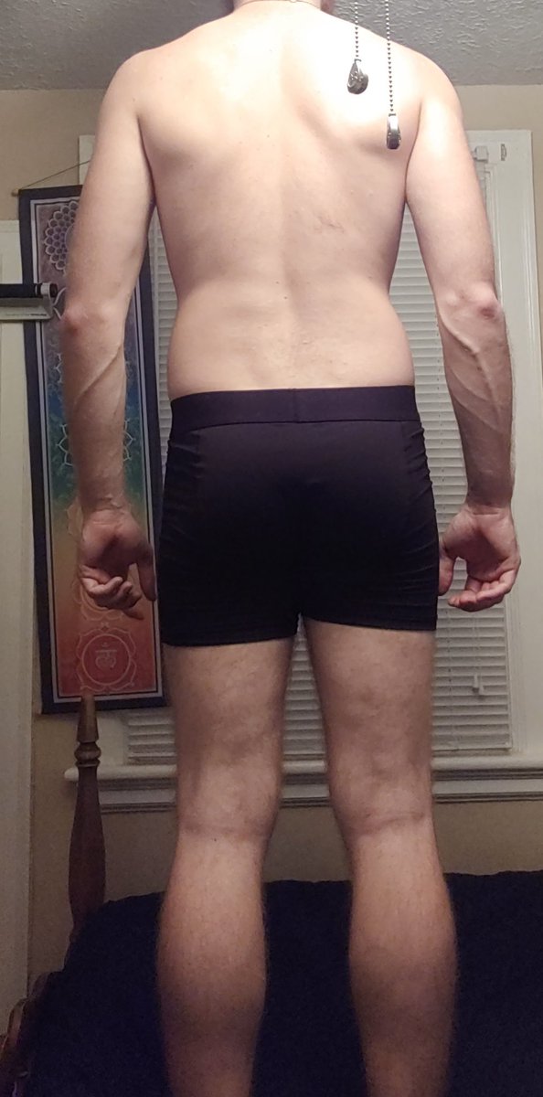 GingerGrowing's tweet image. The start of my journey at 164 pounds in June of 2020. I was so tired of being this size that I got a trainer to teach me the basics till I knew my way around the gym. At least till I didn’t look like a fool.