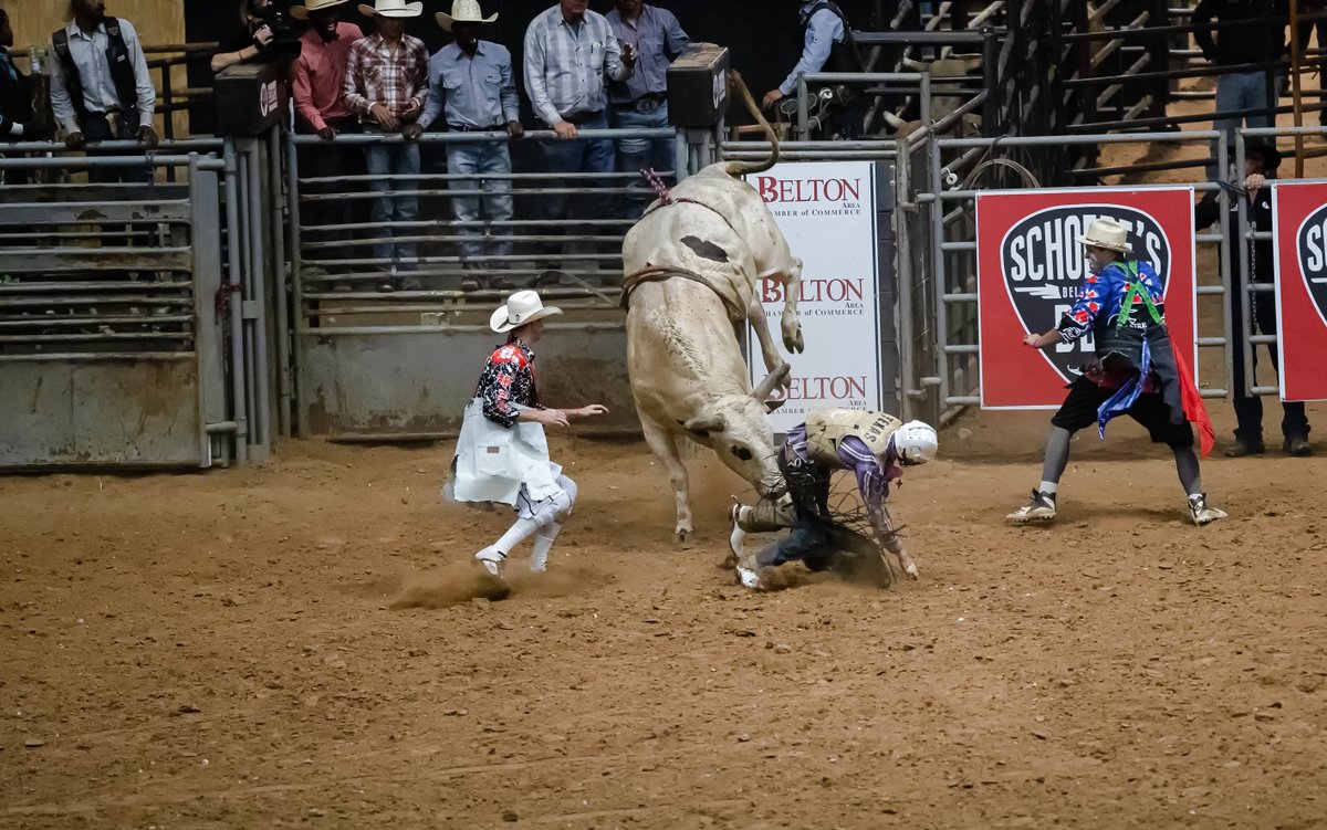 csiprints's tweet photo. @bellcountyexpo, Fans supported the return of the PRCA in Belton for the July 4th celebrations after more than a year of COVID shutdowns. @PaulARomer @BeltonChamber @kwtxsports @PRCA_ProRodeo @BeltonPolice https://t.co/geGOx6nt5l