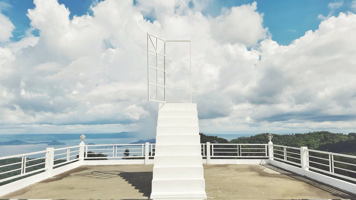 hallyujoyce's tweet photo. So beautiful here in Tagaytay! @ Chill Chill House ❤

#tagaytay
#taalupdate #taal
#taalvolcanoview 
#taalvolcano
#chillchillhouse https://t.co/REag8mZrLj
