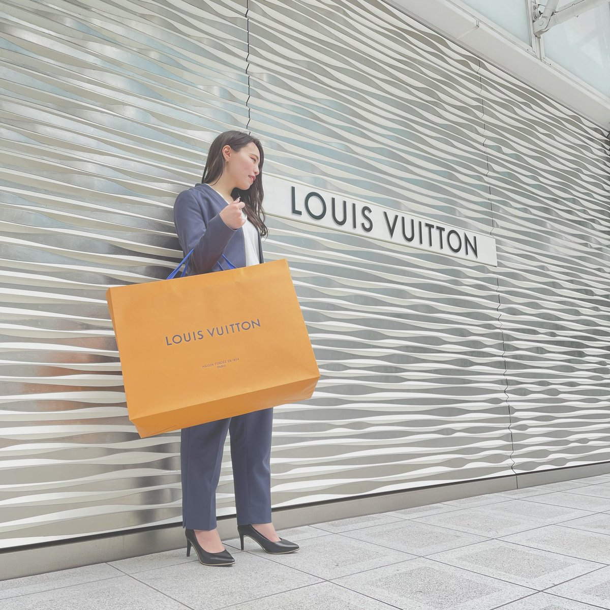 .
自分へのご褒美♡
LOUIS VUITTONのカバン購入☺️✨
.
毎日頑張って自分のしたいことを
どんどん叶えて行けるような人に
もっともっとなって行けるように
頑張ろ😳✊🏻
.
#louisvuitton 
#louisvuittonbag 
#ルイヴィトン 
#ルイヴィトンバッグ 
#オンザゴー 
#オンザゴーgm 
#フリーランス女子