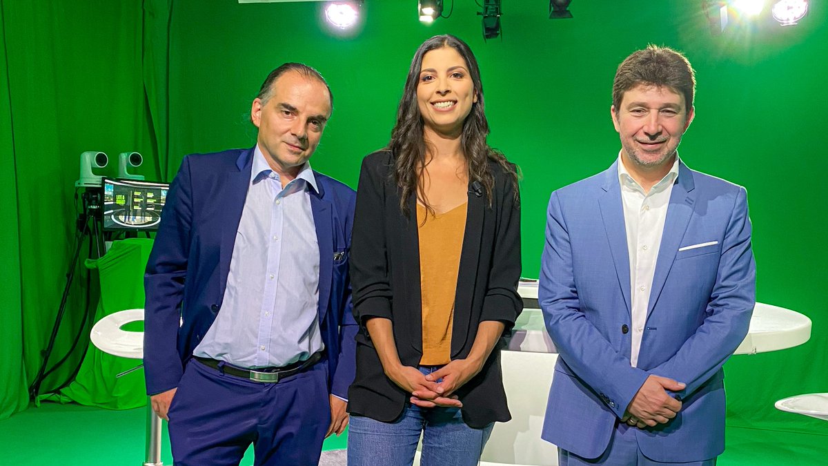 B SMART 4Change (@b_smart_tv) on Twitter photo Rdv à 23h pour l'émission LATE & SMART du jeudi 8 juin 2021.
<a href="/Eva_Bensaadi/">Eva Ben-saadi</a> reçoit <a href="/LionelBaraban/">Lionel Baraban</a> (<a href="/famoco/">Famoco</a>) et @pascaldelima, (<a href="/Harwell_Mngt/">Harwell Management</a>).
Une heure d'analyse autour de deux questions :
- 2021 : l'année de la French Tech ?
- Emploi : le moteur de la relance ? Rdv à 23h pour l'émission LATE & SMART du jeudi 8 juin 2021.
<a href="/Eva_Bensaadi/">Eva Ben-saadi</a> reçoit <a href="/LionelBaraban/">Lionel Baraban</a> (<a href="/famoco/">Famoco</a>) et @pascaldelima, (<a href="/Harwell_Mngt/">Harwell Management</a>).
Une heure d'analyse autour de deux questions :
- 2021 : l'année de la French Tech ?
- Emploi : le moteur de la relance ?