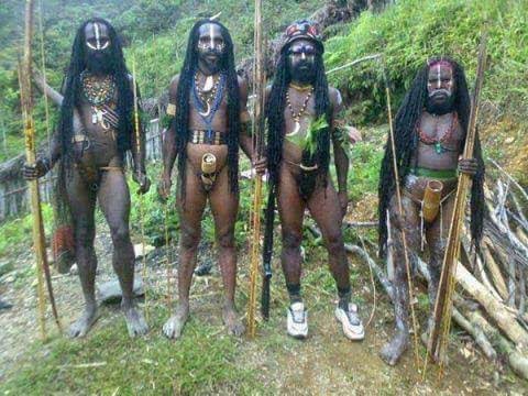 Elimizde mızrak götümüzde yaprak geziyorduk..  #YaErdoğanOlmasaydı