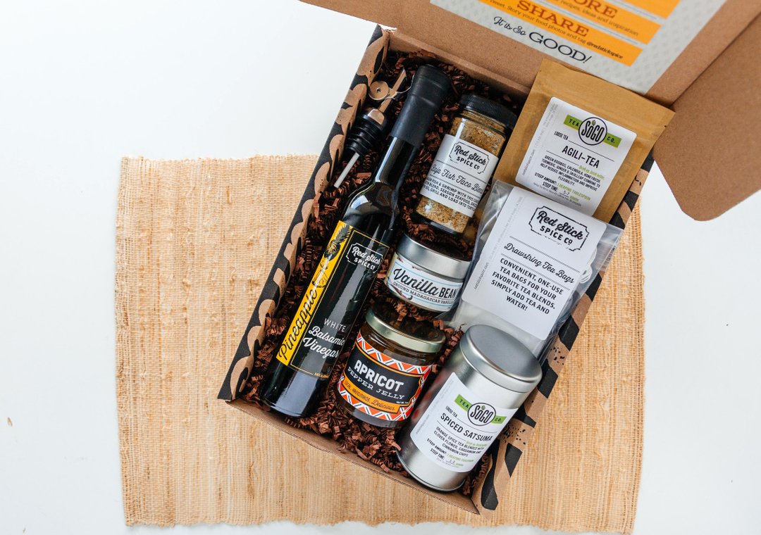 Our July Box really is so, so good. 

Every month we have so much fun curating and packing our C'est Si Bon subscription boxes with full-sized goods. This July is no exception and it's packed with: 
Pineapple Balsamic Vinegar 
Baja Fish Taco Blend
Ground Vanilla Bean Tin 
Apricot