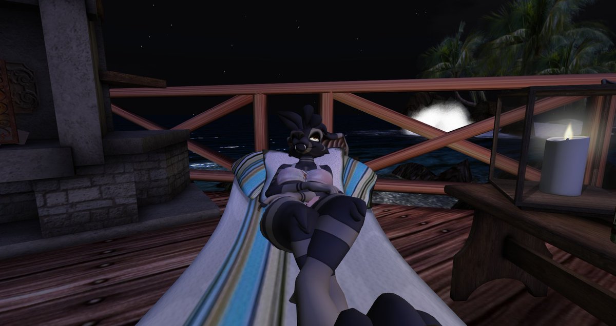 ArtekBloodrose's tweet photo. Decided to try some new digs at a new place, and have some pics at an old one~ #SLVC #CDC #SecondLife https://t.co/cxxcOrim20