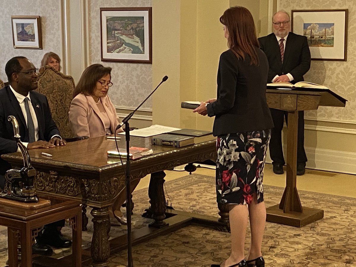 FletcherKent's tweet photo. Tanya Fir is back in cabinet as associate minister of red tape reduction. That used to be Grant Hunter’s job. #ableg https://t.co/nTQ1uErnLt