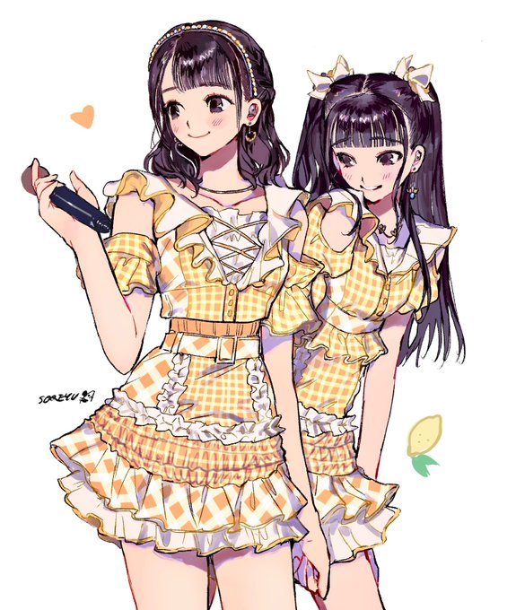 「holding hands matching outfit」 illustration images(Latest)