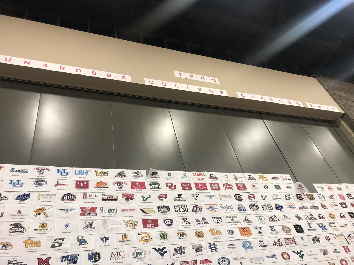 Heidi_B_McCutch's tweet image. I spy, I spy ... @catawba_wbb in the house @TFNsRun4Roses #FindingTheFuture #TisTheSeason
