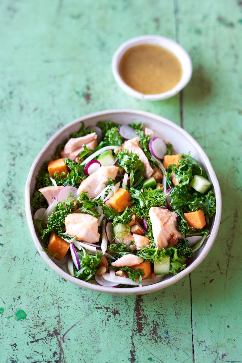 wearesquirrel's tweet photo. Kale YEAH!🥬 This wonderful bowl of leafy goodness is available to order until 9pm every weekday on #Deliveroo, including succulent chunks of salmon and crispy kale, along with fennel, cucumber, sweet potato, radish, almonds and citrus sumac dressing 🥗🥗🥗 #WeAreSquirrel https://t.co/MyILkgRoGS