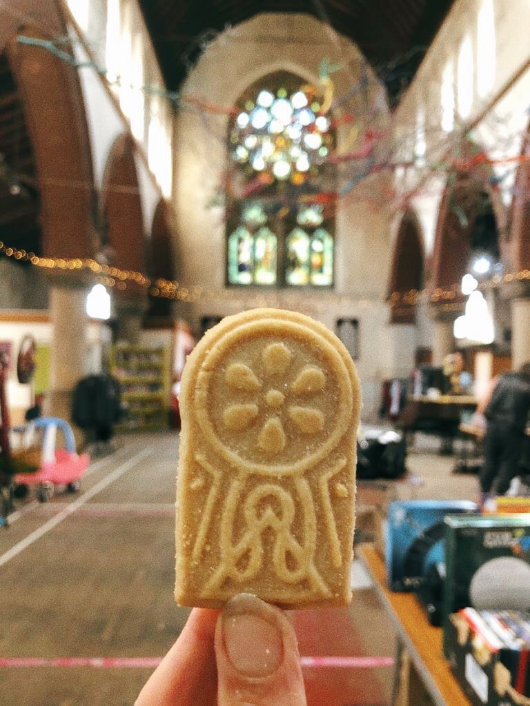 bite_market's tweet photo. When you’re are getting posh biscuits #heritage #stainedglasswindow #biscuits #bitethebiscuit https://t.co/SpDFCTJ5eb