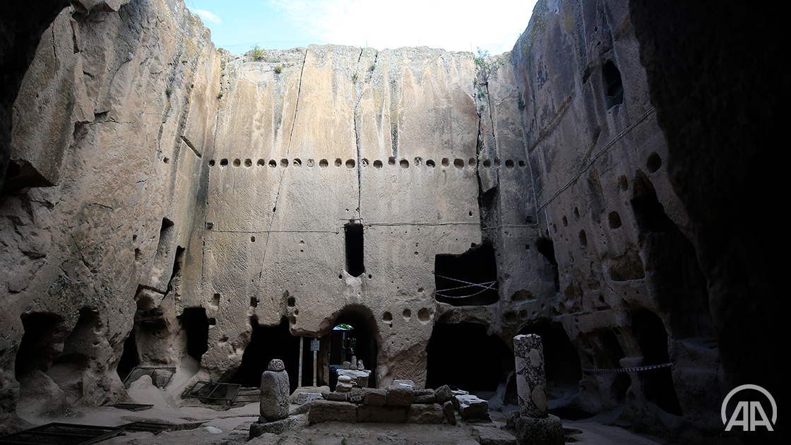 anadolufrancais's tweet photo. La province du #Nigde, dans le centre de la #Turquie, a accueilli de nombreuses civilisations, dont les #Hittites, les #Romains, les #Seldjoukides et la Principauté de #Karamanoğlu, et ce jusque l’avènement de l'Empire #ottoman. https://t.co/C5gs1k0Eqb
