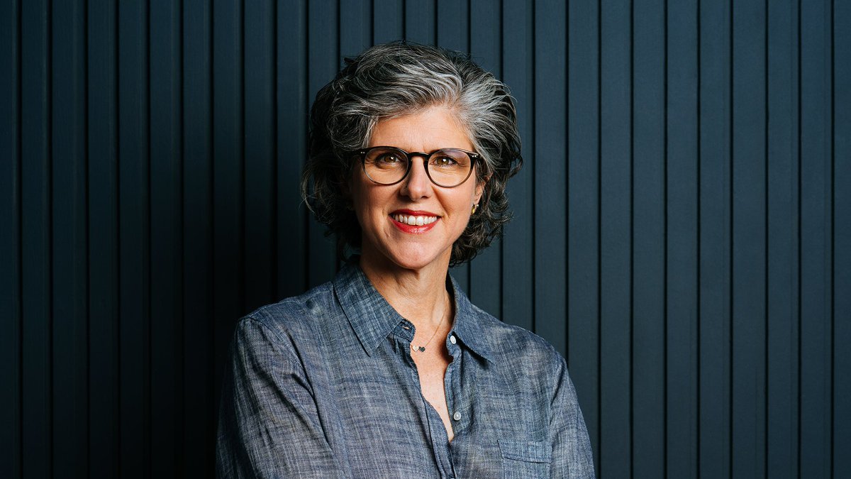 DesignatMeta's tweet photo. Problems have solutions. Dilemmas have optimizations. Facebook VP of Product Design & Responsible Innovation @mags discusses why this distinction is incredibly important to understand as we build products for a globally diverse audience. #FacebookDesign
https://t.co/KWFZMndQt3 https://t.co/rgWViZWzAM