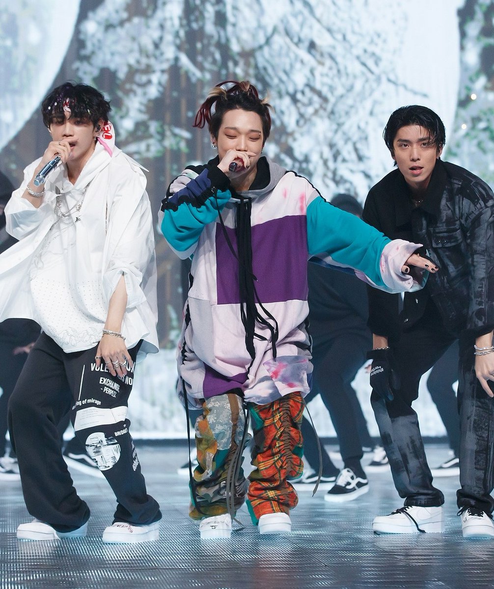 hwiyoung saying that the kingdom stage he enjoyed the most was the rap unit performance 🥺