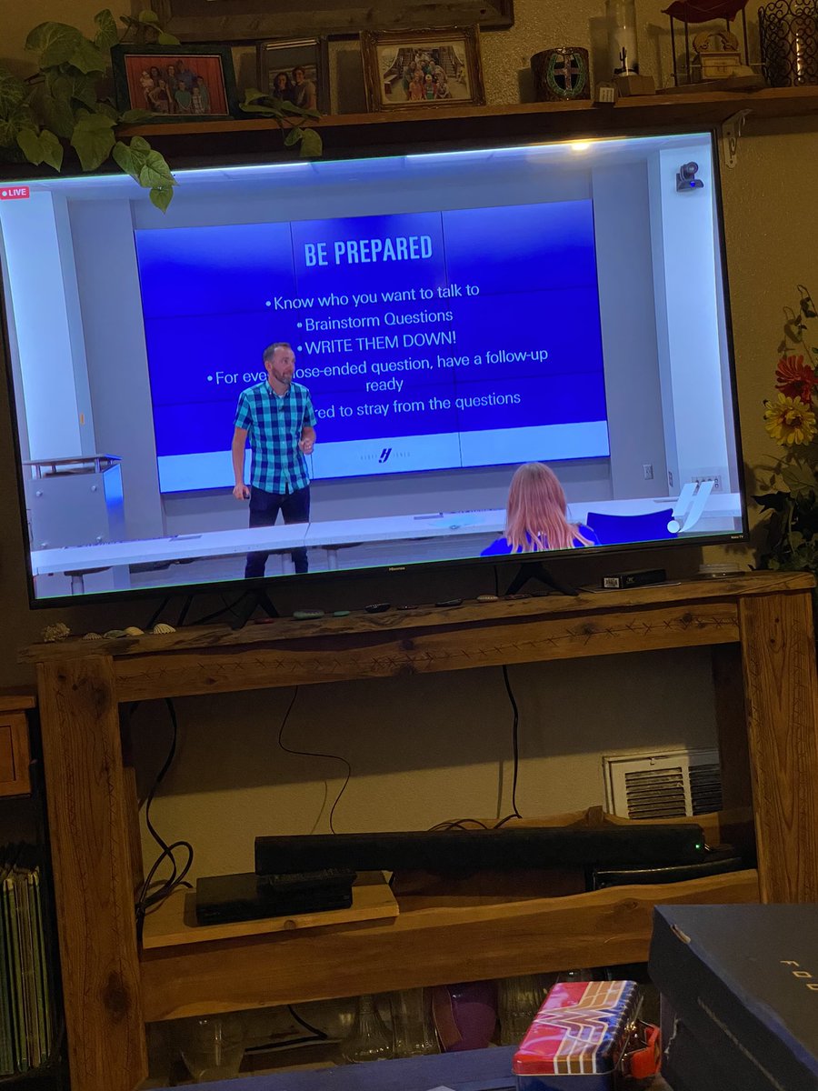 MsShannaLeigh's tweet photo. Day 2 of yearbook workshop, virtually! Cant wait to take this info back to my new staff at Pettus ISD when school starts!! #turnthepage https://t.co/wCApMpy6tW