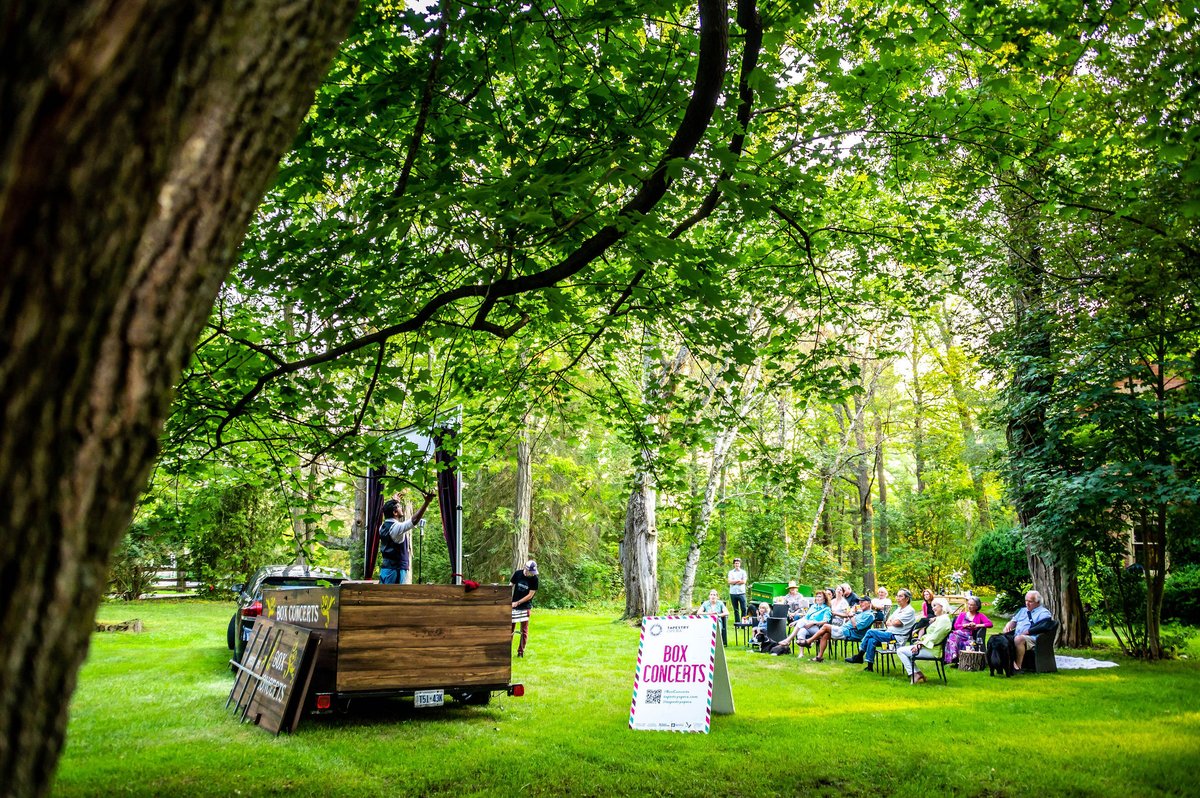 TapestryOpera's tweet image. Today’s the day! Box Concerts in High Park🌳

We’re thrilled to be performing Box Concerts at @canadianstage’s Dream in High Park!

July 10-11 &amp;amp; 17-18
3pm &amp;amp; 5 pm
Tickets are Pay-What-You-Wish

»bit.ly/36jvTvY

#BoxConcerts