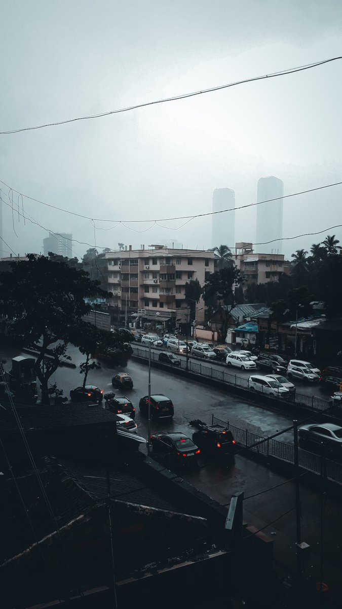 #MumbaiWeather #mobilephotography 
<a href="/SamsungIndia/">Samsung India</a>