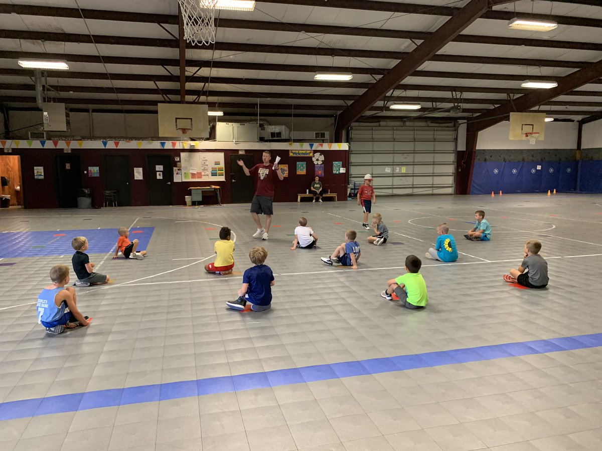It was a great three days of camp with our future Longhorns. Thank you again to our camp coaches <a href="/TraeDeck/">Trae Deck</a>  <a href="/BlakeEllington5/">Blake Ellington</a> <a href="/ellington_bryce/">BryceEllington</a> @Colby_Morris12