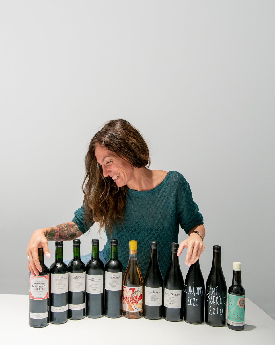 vilaviniteca's tweet photo. Sara Pérez nos ha presentado la añada #avan20 de Clos Martinet, que hemos podido comparar en una cata vertical de las añadas 2017, 2018 y 2019. También ha sido la oportunidad para catar sus fantásticos Martinet Bru, Pesseroles Brisat, Escurçons, Camí Pesseroles y su Ranci Dolç. https://t.co/Kywj1aczRc