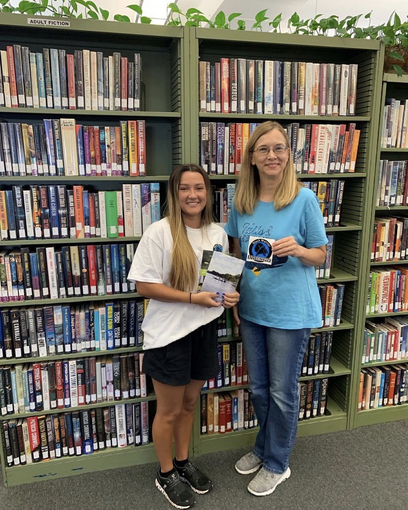 uaccis's tweet photo. C&amp;IS students Emily Gantt and Bliss Carroll received the largest scholarship offered by our APR department by winning the Munson Foundation grant for their Black Warrior Riverkeeper internships. Recently, they have delivered the Alabama Rivers Alliance Southern Exposure DVD! https://t.co/WvjFrjqHS2