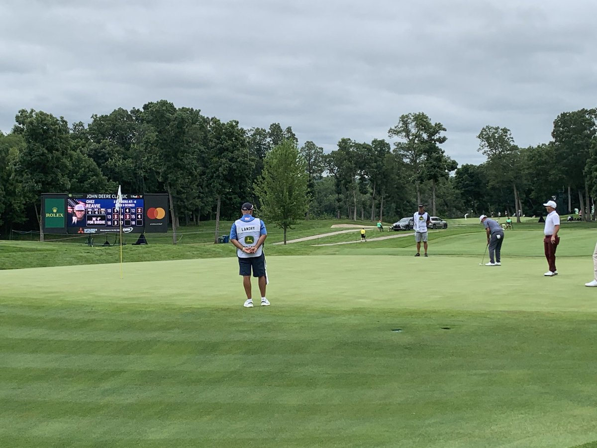 DHGolf13's tweet photo. ⁦@ngschuNLU⁩ ⁦@NoLayingUp⁩ ⁦@BigRandyNLU⁩ ⁦@DJPie⁩ ⁦@TronCarterNLU⁩ Oh it’s happening boys!!! It’s a Chez Fest so far at the JDC. https://t.co/eOBOJeXPds