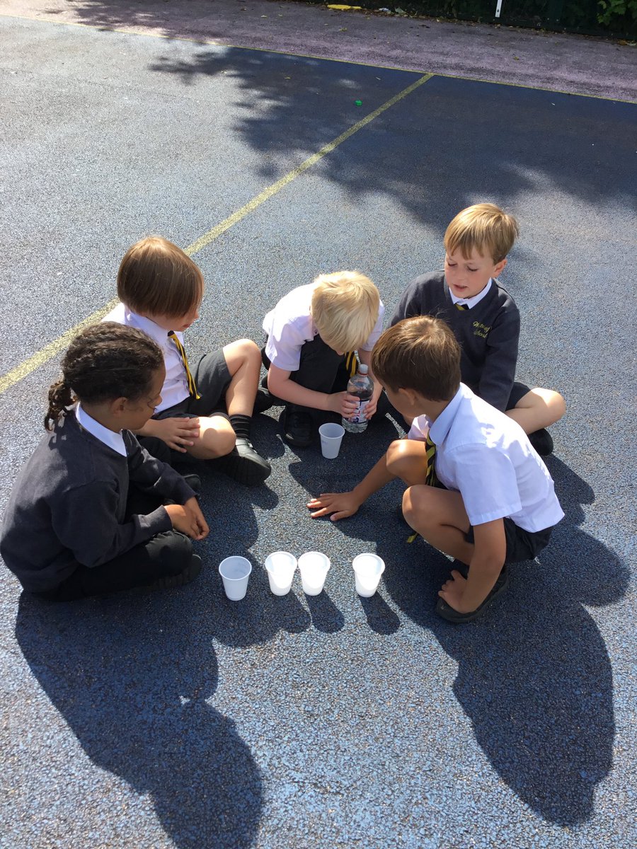 Whyte_sch_sci's tweet photo. Reception and Key Stage 1 Science day. We had lots of fun and had the chance to take part in a range of outside investigations. @Whyteleafe_sch https://t.co/S6ZKV39Kqo