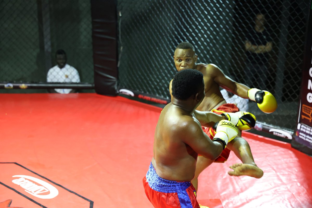 azamtvtz's tweet photo. VITASA PLUS: Sunday Isambi anatufungia usiku wa leo kwa kupambana na Ibrahim Windambe
Tuko LIVE #AzamSports2HD
#VifutiRoundKick #KickBoxingLeague2021
#AfricanFightingKing #VitasaPlus #AFKBoxingLeague https://t.co/JVXc4UKh1a