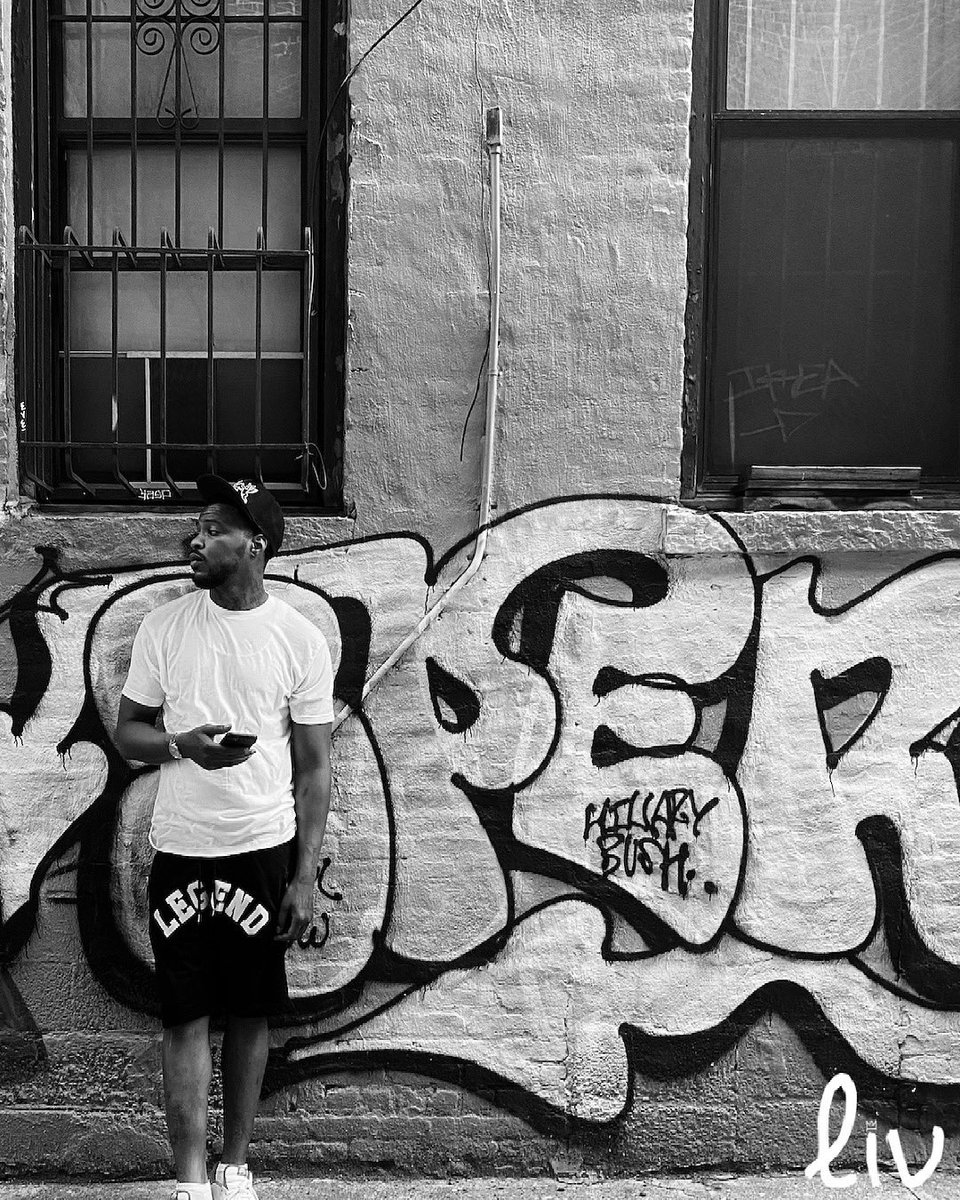 IMINFAMOUSPRIME's tweet photo. I gotta be the...... #Artist
#rapper, #engineer, #clothingdesigner , #printer , #graphicdesigner,#director , #videoeditor #marketingteam, #promotionteam #investor !!!
Im only 1 man & its alot trying do this shit alone ...... but if you want it bad enough get it by any means 👑 https://t.co/faKxyXCGHA