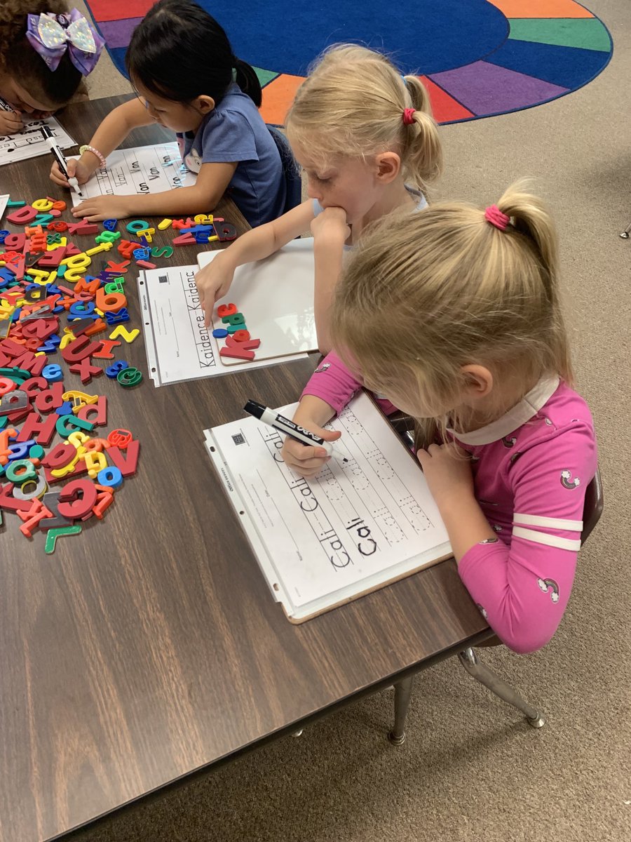 D is for Dinosaur! Summer VPK at Discovery is rocking  it. Kindergarten here we come♥️⁦@vcsvpk⁩ ⁦<a href="/dmpeddicord/">dmpeddic</a>⁩ ⁦