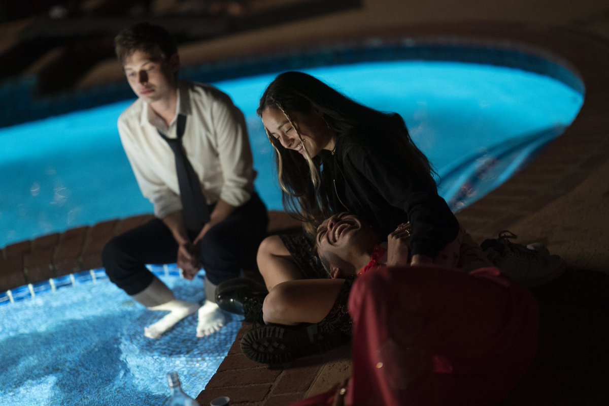 genera+ion 💖 tweet media