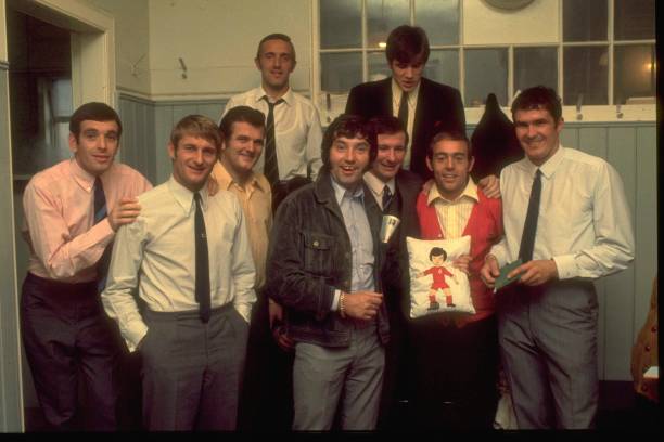 E5yvvgAXEAEhdkK?format=jpg&name=small