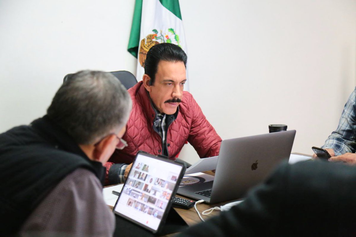 Se ha identificado la variante delta en México e Hidalgo; por ello considero fundamental contar con Centros Permanentes de Vacunación. Asimismo, es importante analizar el postergar el regreso a las escuelas y mantener las clases virtuales en el próximo ciclo escolar.