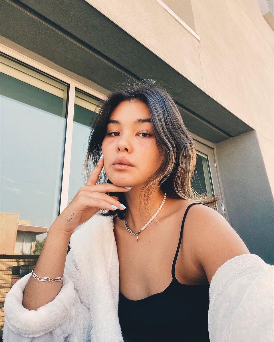 instagram's tweet photo. “I don’t open up to a lot of people in person, but for some reason I can be so vulnerable and open in my music.”

@audreymikarm is holding nothing back 💕

https://t.co/wu7M72anEI https://t.co/ZmZ7ZoPmPs