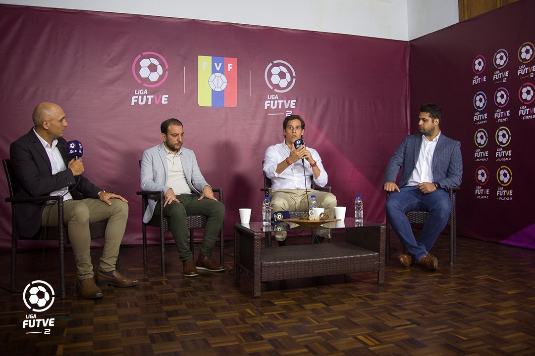 💻 ¡Estamos en vivo! 

Sigue a través del Youtube de la <a href="/FVF_Oficial/">FVF</a> y <a href="/LigaFUTVE/">Liga FUTVE</a> todos los detalles de esta prestación. 

FVF: cutt.ly/hmEevoR 🔗
LigaFUTVE: cutt.ly/pmEemkS 🔗 

#JuntosSomosFUTVE. 🇻🇪