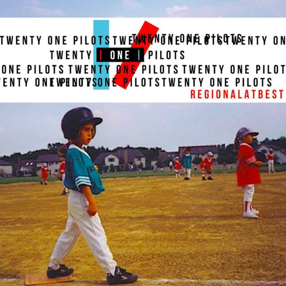 SummerABreese's tweet photo. 10 years of this masterpiece. Thanks @twentyonepilots for making great music then, and doing it even better now! 💕 |-/ #10yearsofRAB #twentyonepilots https://t.co/o3tizZYgdT