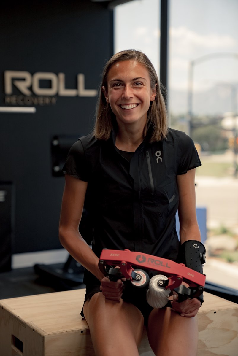 ROLLRecovery's tweet photo. We got to hangout with one of OAC newest athletes, @Sagehurta, yesterday at our HQ. She even learned how to assemble her very own R8 Custom. The R8 Custom is your chance to get creative & design something special for yourself. https://t.co/lPHasVMNY1 #DigDeeper #R8 #R8Custom https://t.co/Bvg5cl7F0G