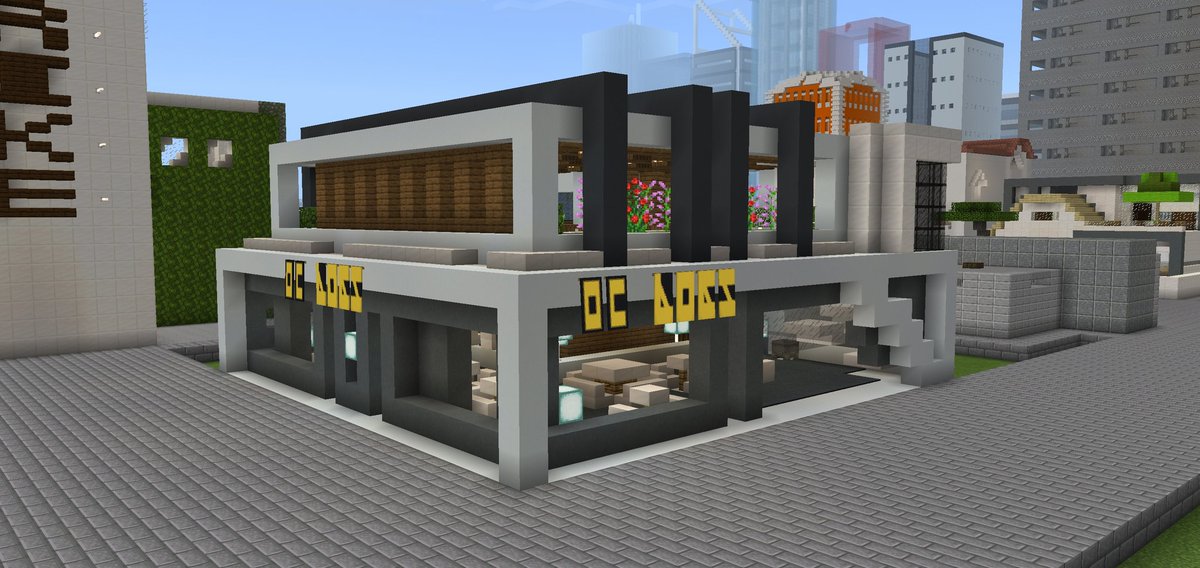 AvrinBuilders's tweet image. Doggy battle? If you are getting sick of the enormous hotdogs sold by Tutan's Hotdog with mouth sensor that shoots cheese when you point it into your mouth, then OC Dogz is the best alternative! OC Dogz is like the gen z type of hotdog shop. It's trendy and it's tasty

#Minecraft