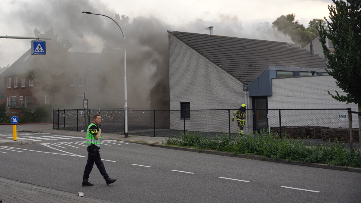 Veel rook bij binnenbrand in kerk in Nijmegen