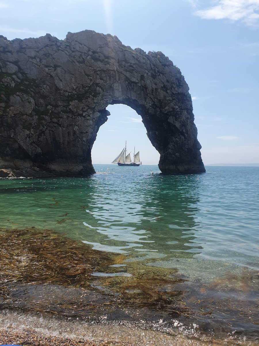 nee_naw's tweet photo. Dorset has nice seas and shite beers https://t.co/i3HJbGehRO