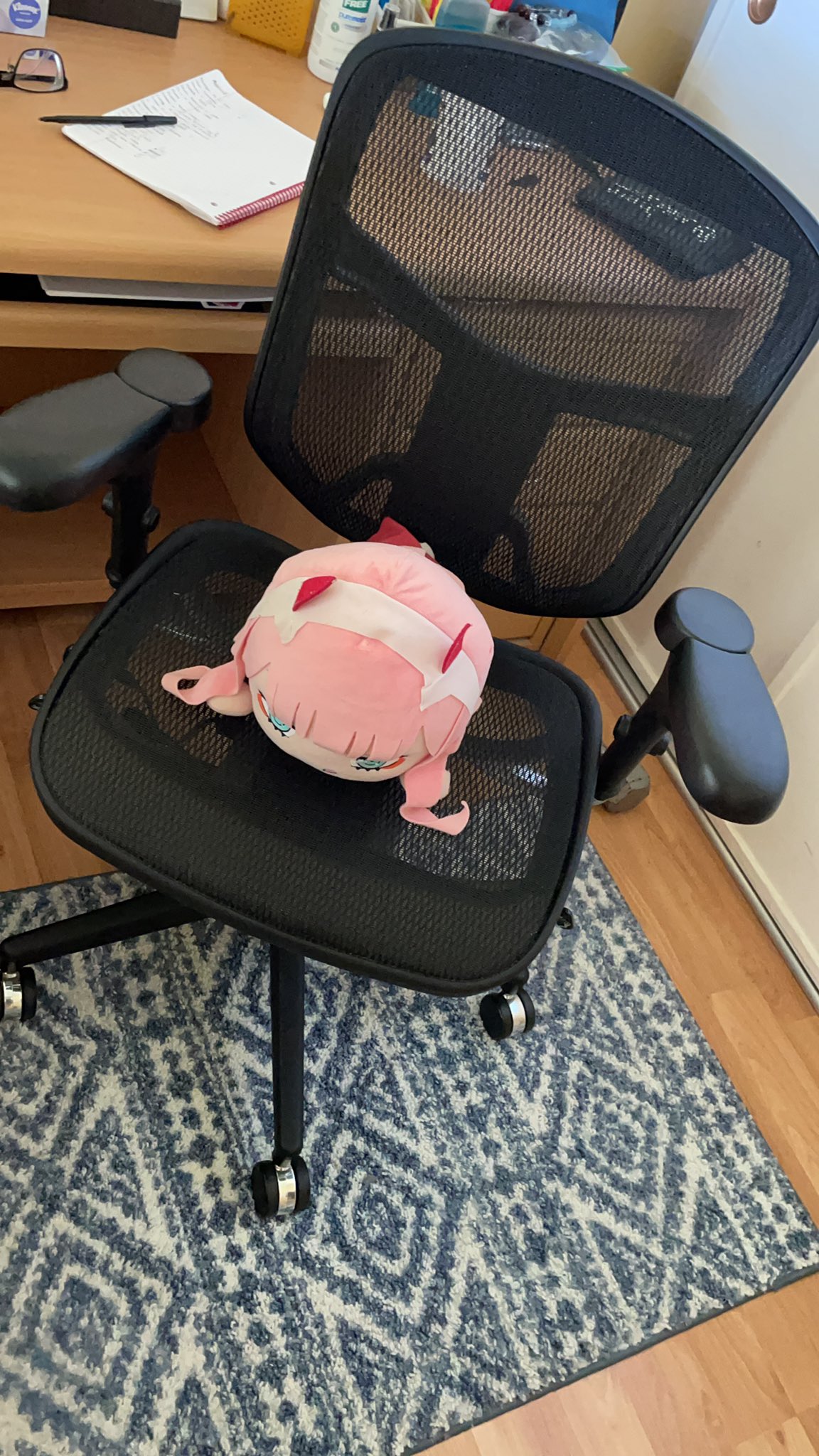 Enviosity on twitter alewon413 close mine is a herman miller aeron