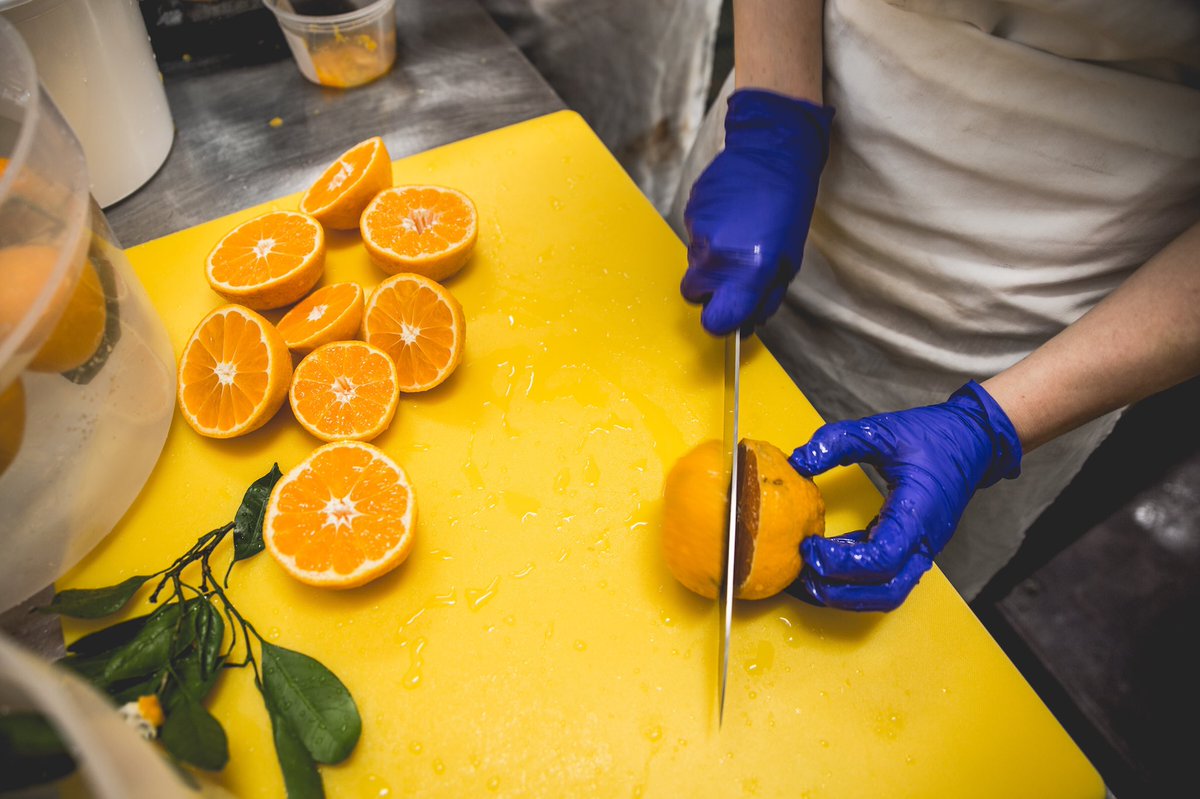 Hey cheese &amp; gelato lovers... we’re HIRING! Zingerman’s Creamery is looking for a full-time Assistant Cheese and Gelato Maker! 
We'd love for you (or someone you know) to be a part of our dynamic team! Apply online today here:  secure2.entertimeonline.com/ta/ZINGER.care…