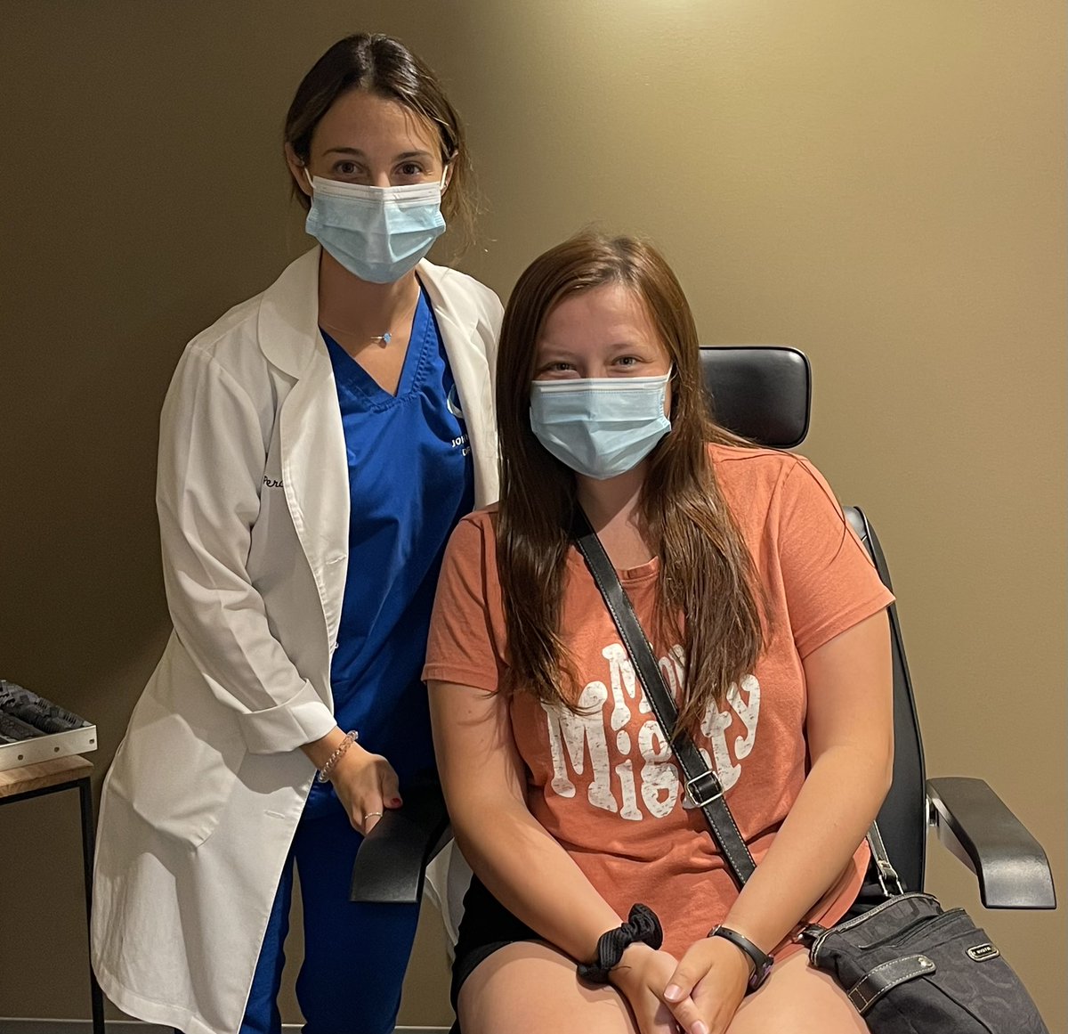 johnkenyonLASIK's tweet photo. One day after her LASIK procedure and Alissa M. is seeing 20/20! Thanks for choosing John-Kenyon & enjoy your new vision Alissa!
#patientstories #LASIK #ophthalmology #LouisvilleLASIK #laservisoncorrection #JohnKenyon https://t.co/LZ5NpAojTp