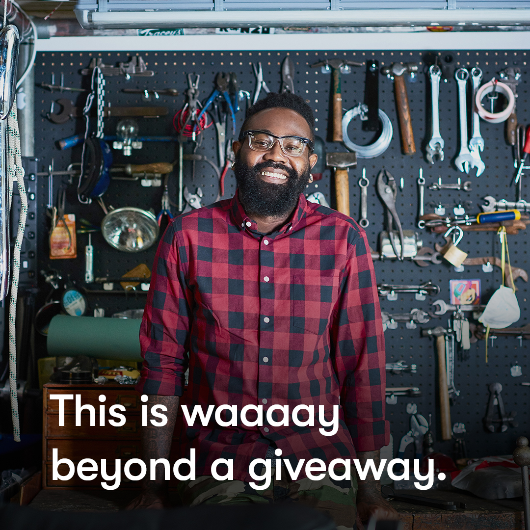1800CONTACTS's tweet photo. We're celebrating our 25th anniversary with big giveaway. Like, big-big. Check out https://t.co/mbhQIbSI0F to enter! https://t.co/QR7oPH4j9c