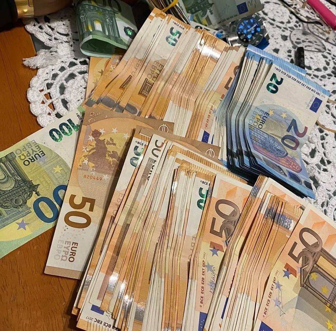 StoneSmok's tweet photo. billets de banque fiables sous toutes les coupures disponible sur le lien 🇫🇷🇧🇪🚚👇💰  https://t.co/aMdligqox1 https://t.co/9JRsAzB1h4
