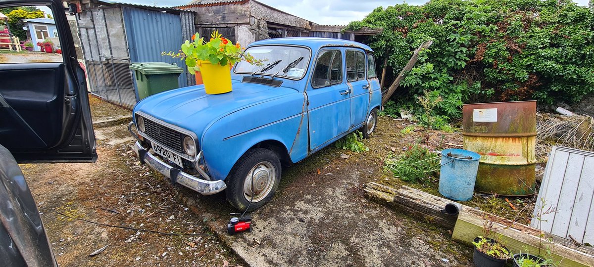 johnos1984's tweet photo. @HooviesGarage Rusty Blue, my latest #projectR4 https://t.co/CYSnUH4hR2