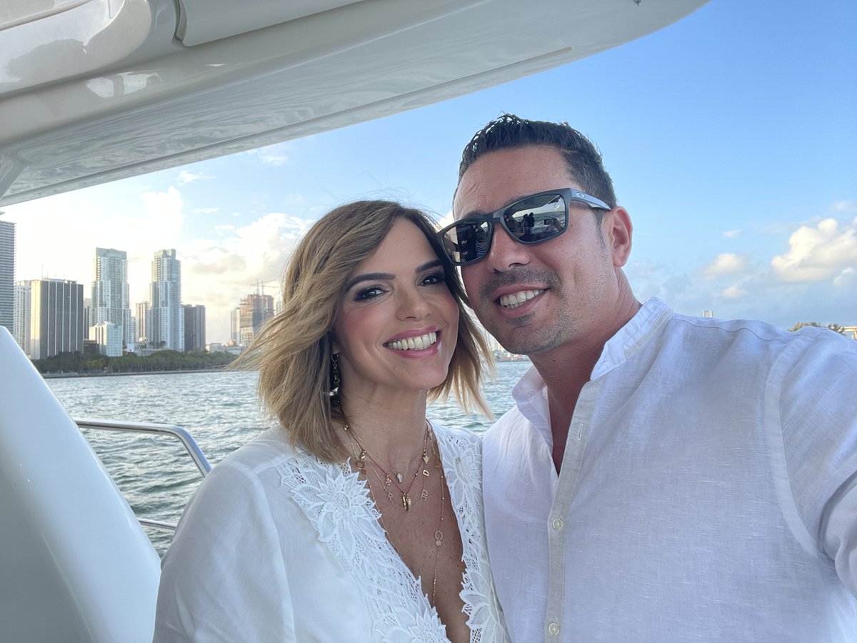 Decidí vivir y compartir mi amor al lado de un hombre maravilloso, las aventuras con él siempre son especiales. No importa cuánto tiempo pase, mi emoción de verlo todos los días nunca va a cambiar ❤️
Enamorarse es una oportunidad para crecer en pareja✨