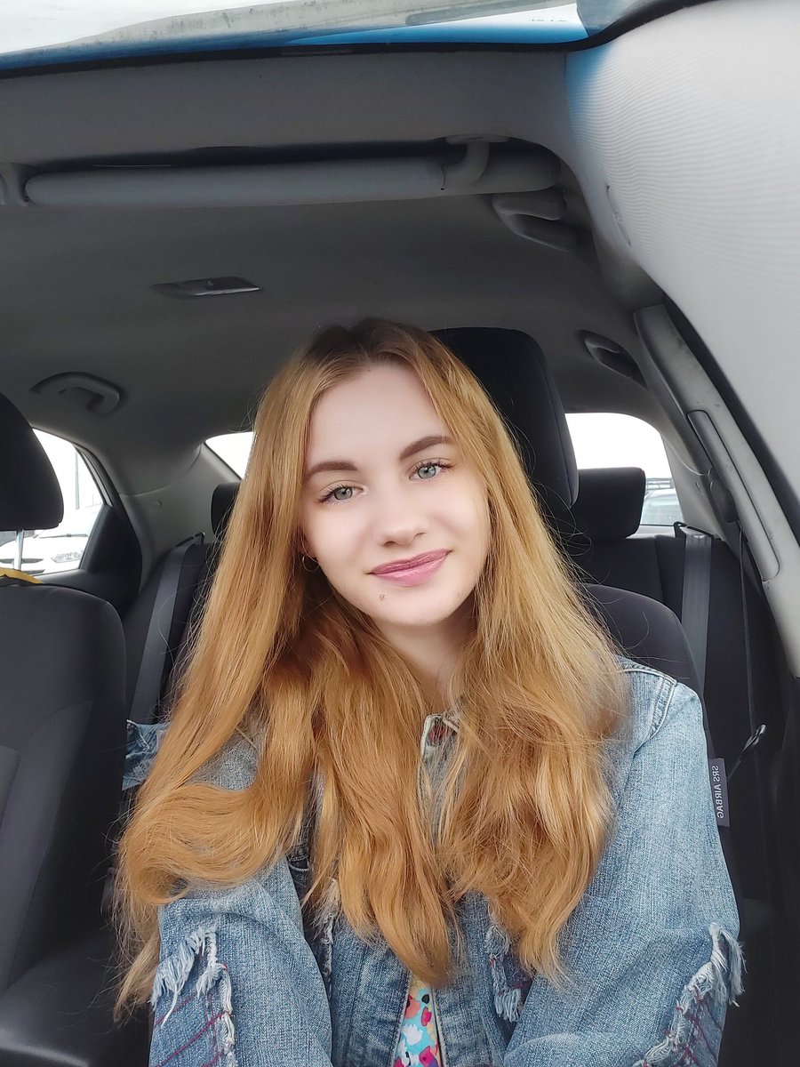 rightlor's tweet image. #selfiesforpow so beyond grateful to be a part of this fandom and im so honored to support loren through her journey &amp;lt;3 @iamlorengray